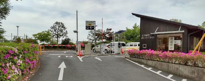 タイムズ生田緑地西口駐車場